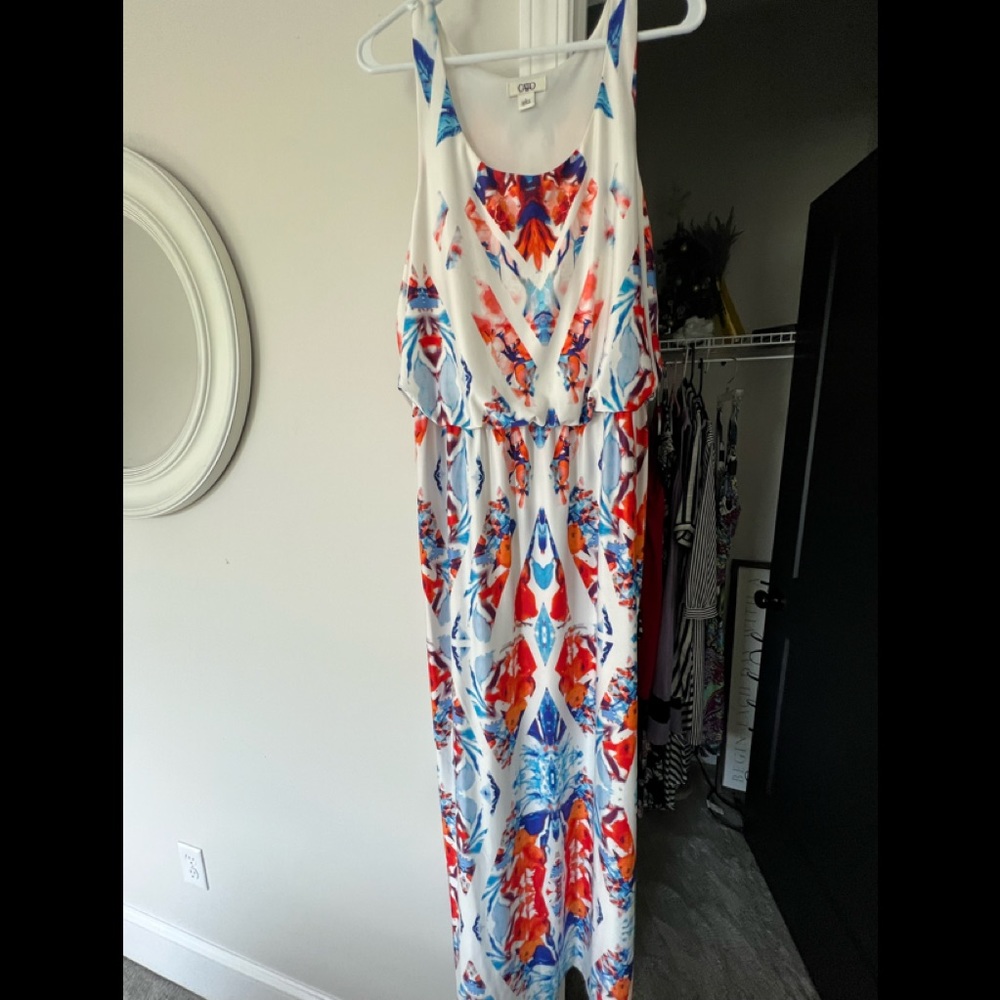 Beautiful colors! Fun summer maxi dress!